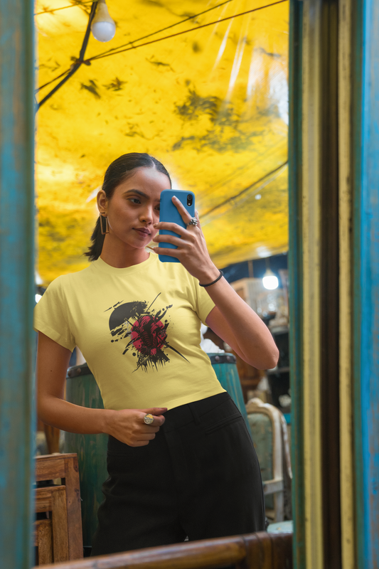 Stylish Samurai Graphic Crop Top for Women